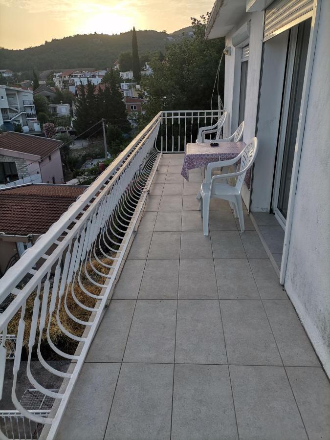 באר Apartments Stevanovic מראה חיצוני תמונה