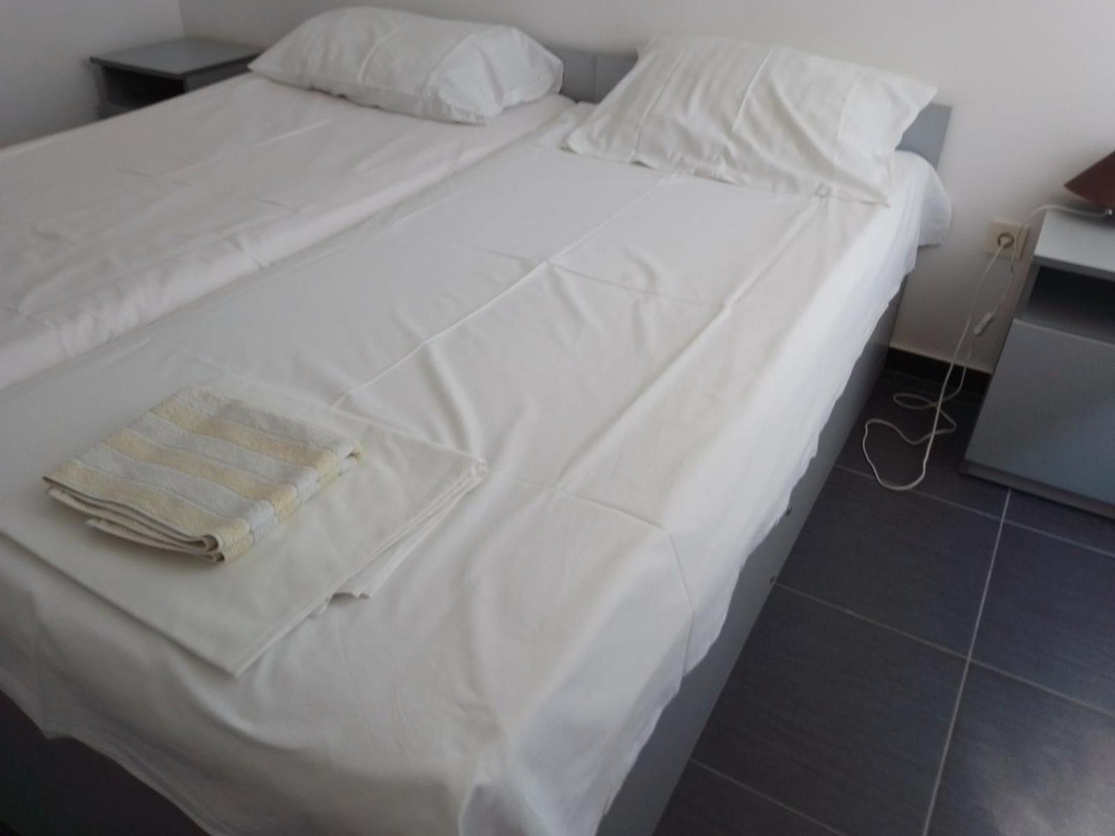 באר Apartments Stevanovic מראה חיצוני תמונה