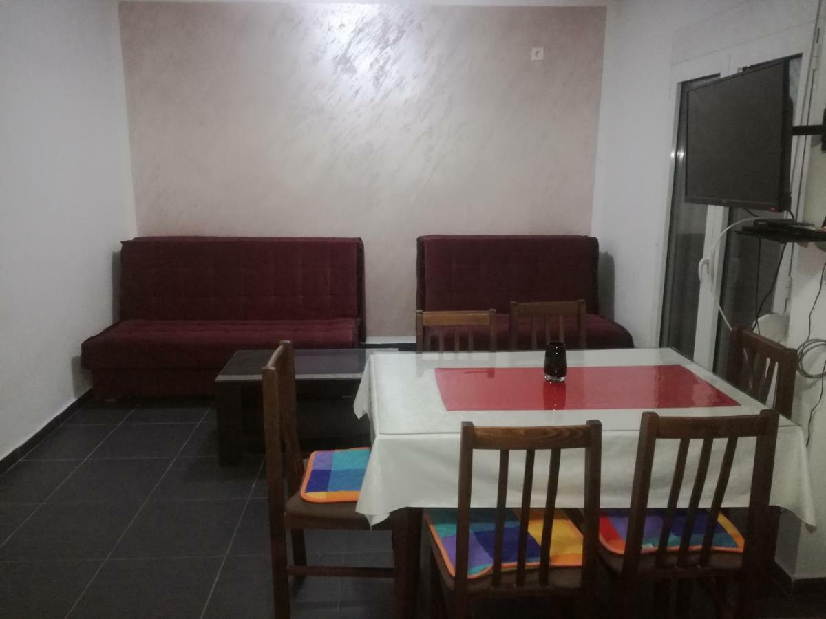 באר Apartments Stevanovic מראה חיצוני תמונה